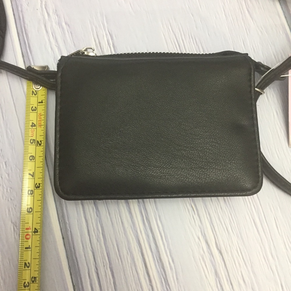 NWT Wild Fable Black Mini Crossbody Bag Wallet - Picture 7 of 9